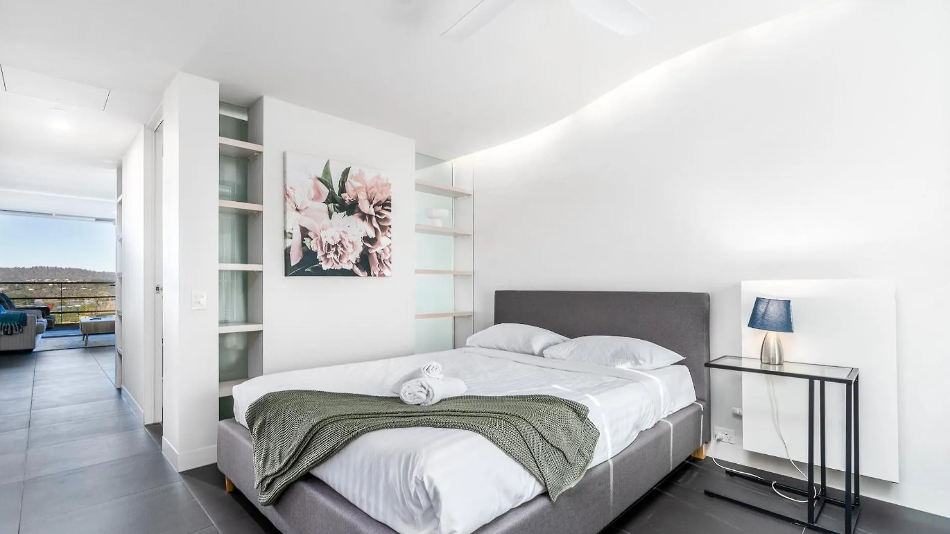 Homey 1Br Apt With Dedicated Workspace Canberra 0*,  Australië
